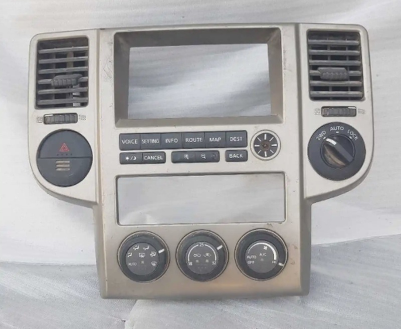 Блок климат контроля от Nissan X-Trail
